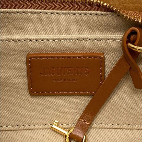 Jacquemus Le Bisou Cadenas Suede Shoulder Bag - Picture 14 of 15